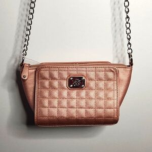 Unbranded quilted PVC metallic blush, crossbody. Pre loved item sold as is